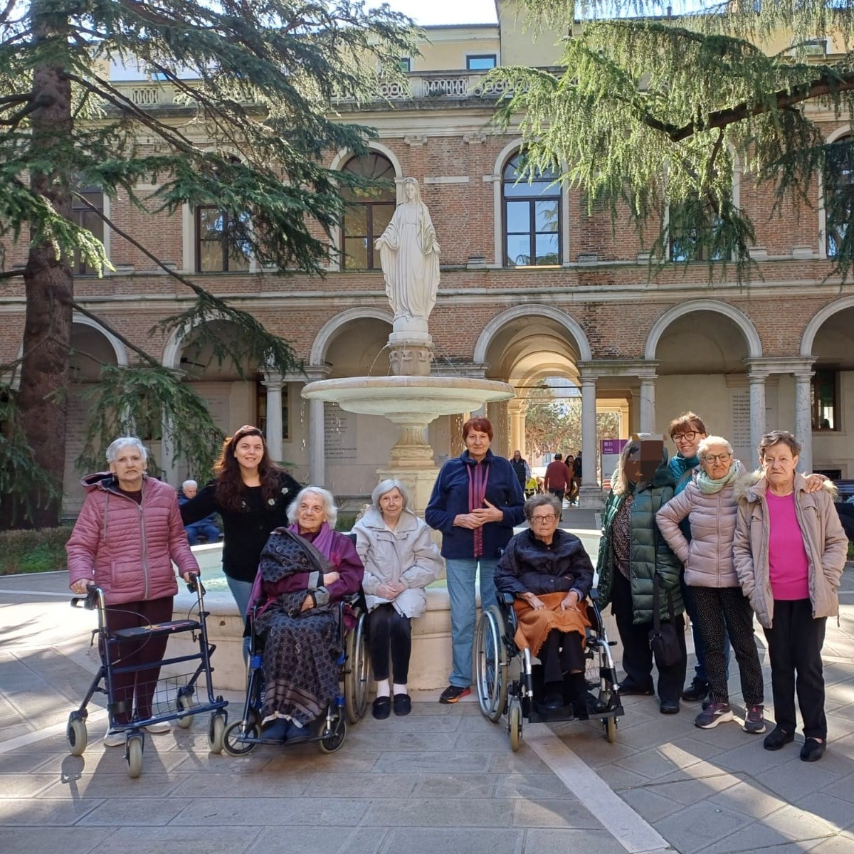 Il “Filo Giallo” che attraversa il tempo: le donne al centro, dal passato al presente